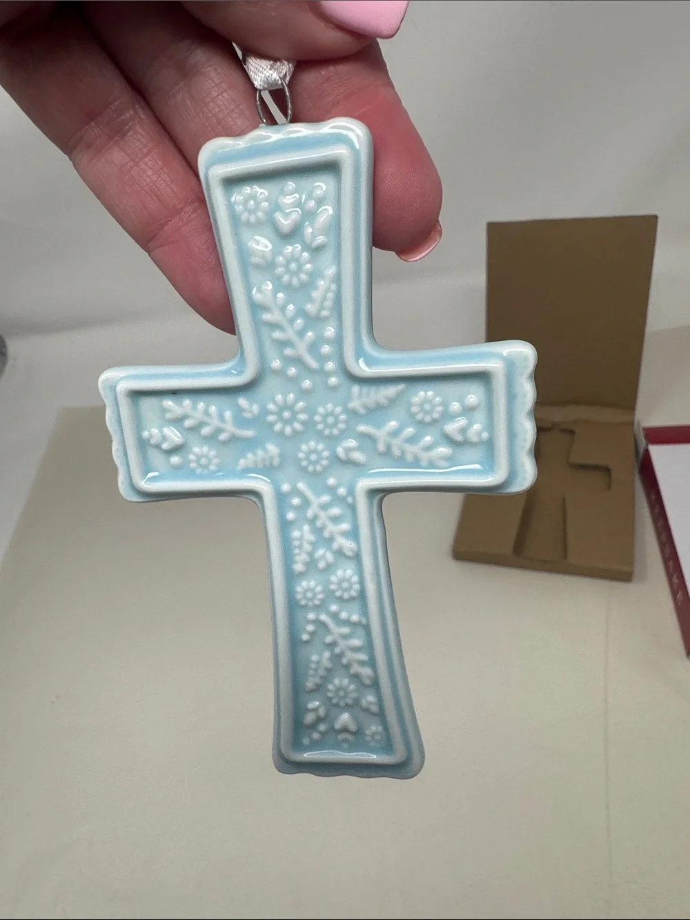 2022 HALLMARK CHRISTMAS ORNAMENT CROSS NO GREATER LOVE CHRISTIAN RELIGIOUS